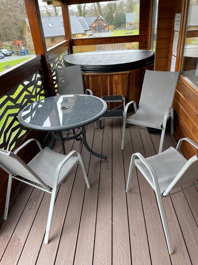 Luxury 3 Bedroom, 3 Bathroom Lodge With Hot Tub Llanbedr  Ngoại thất bức ảnh